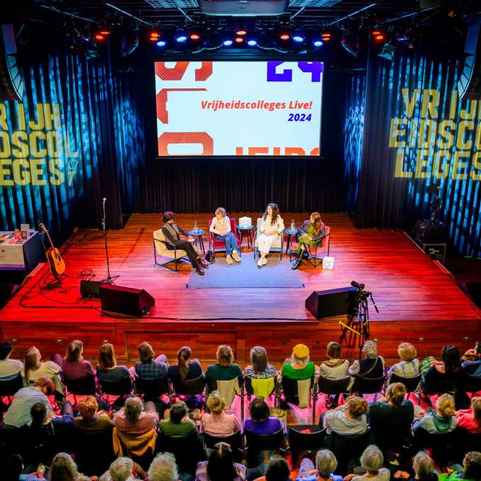 Vrijheidscolleges op 5 mei groot succes: ‘We moeten hoop houden’